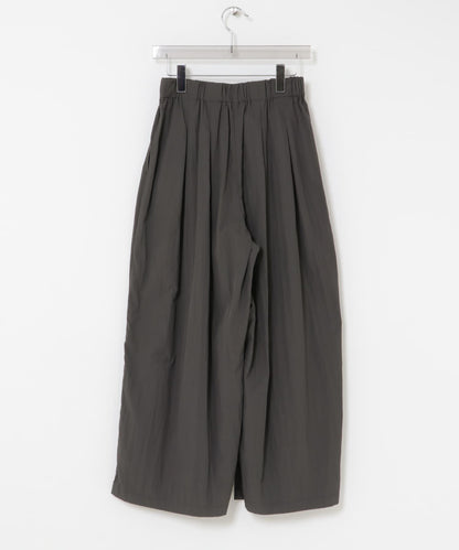 UR TECH 抽褶寬鬆 彈力面料 闊腿褲