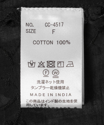 crinkle crinkle crinkle 3D EMBROIDERY 小披肩