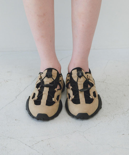 剪裁設計網面運動鞋