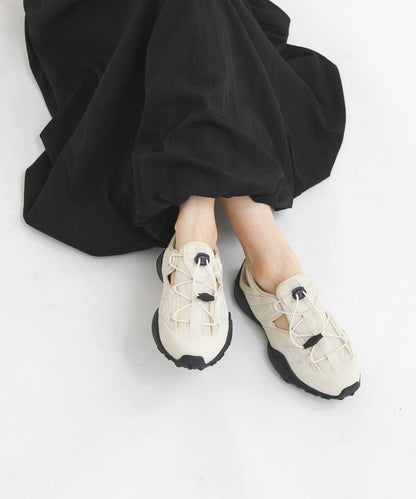 剪裁設計網面運動鞋