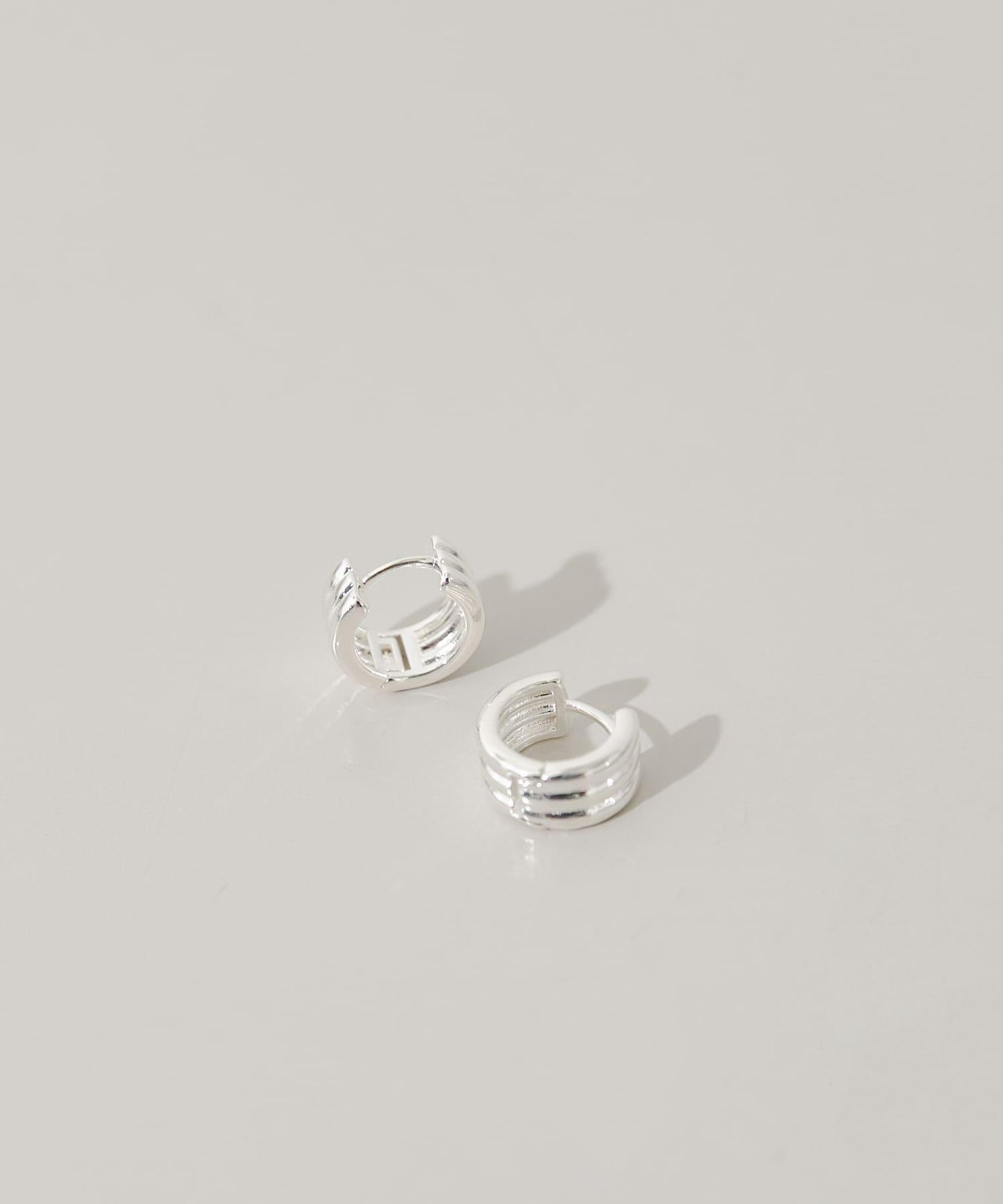 三線迷你圓環耳環