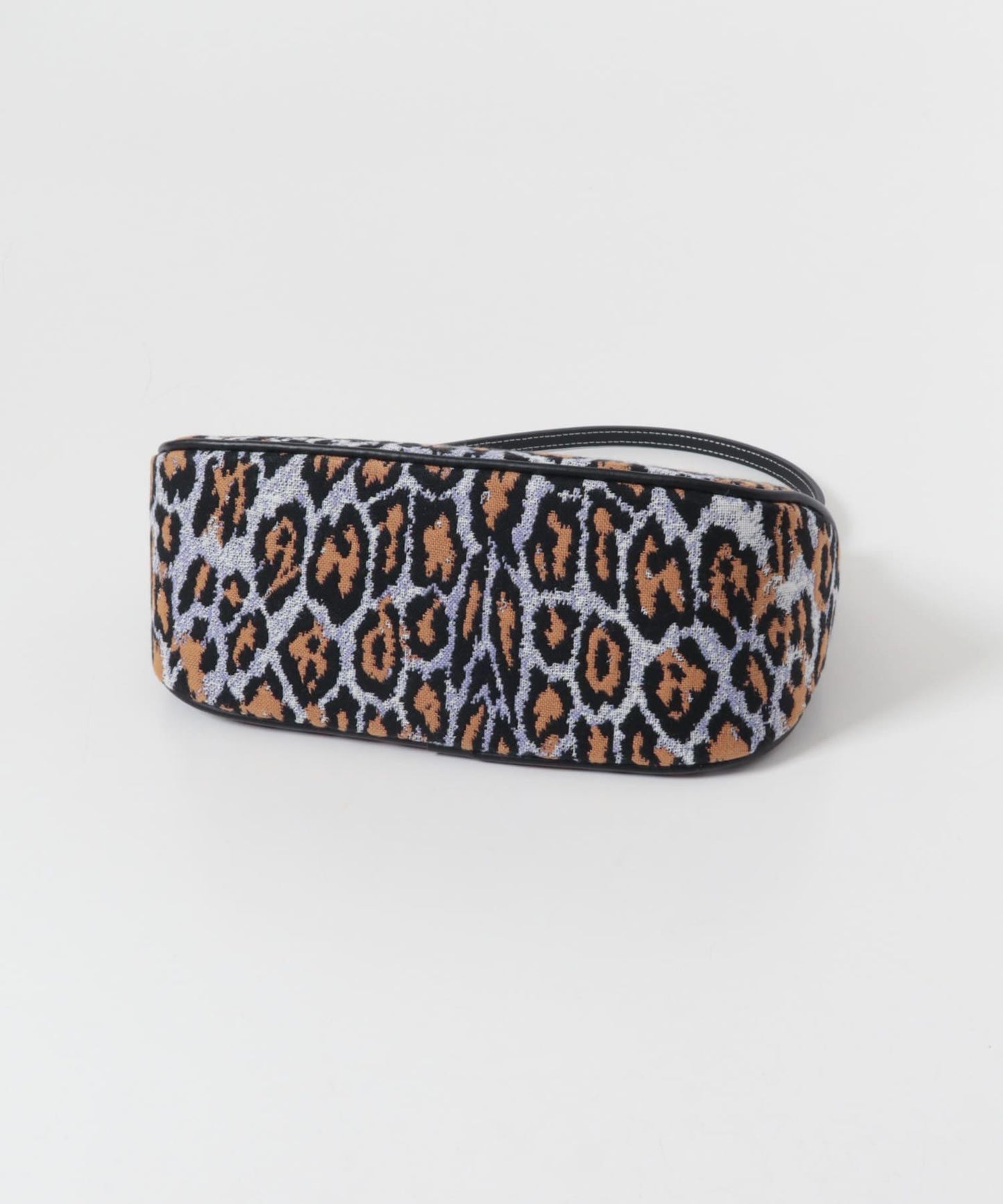 A VACATION KIT LILAC LEO 套裝