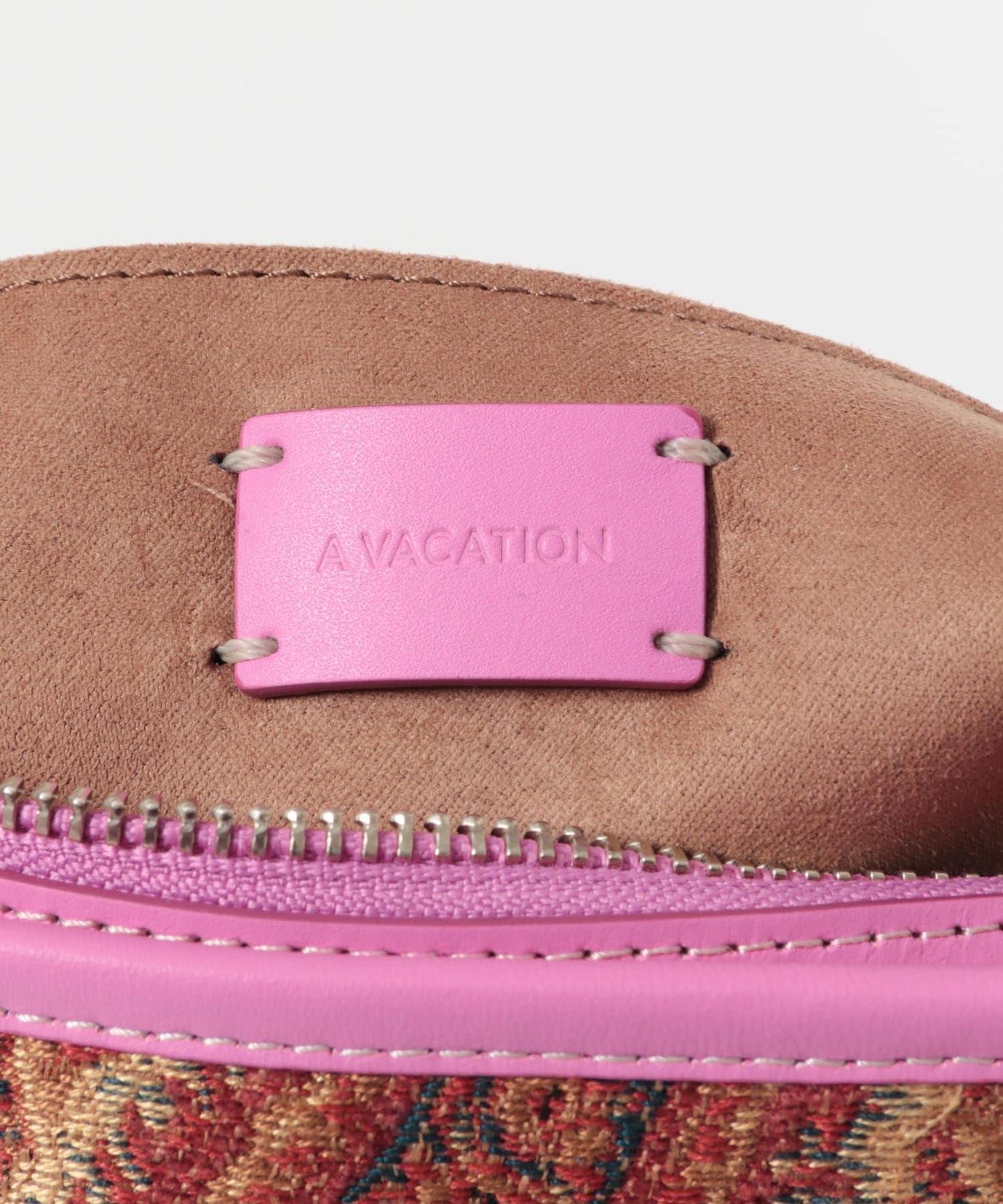 A VACATION KIT ORANGE PAISLEY 旅行套裝