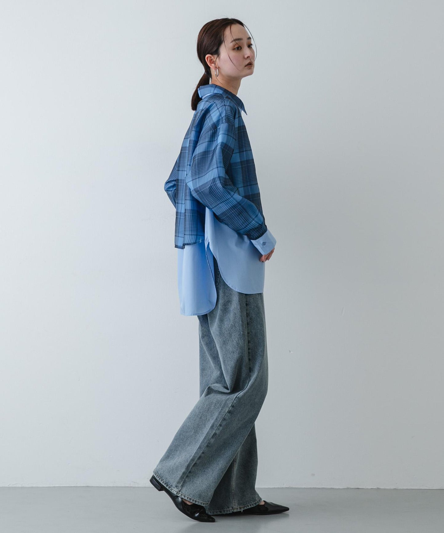 透感格紋疊穿設計襯衫