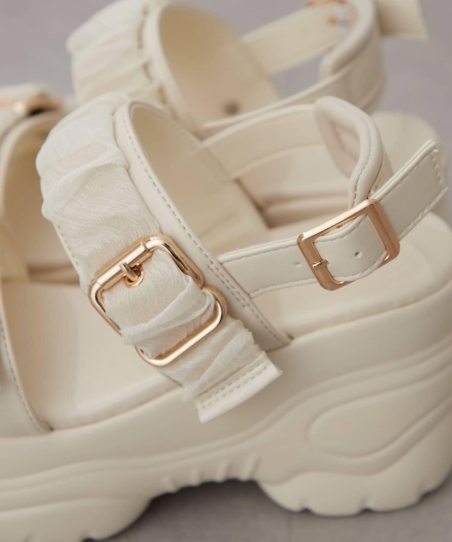 厚底輕量 歐根設計 運動涼鞋