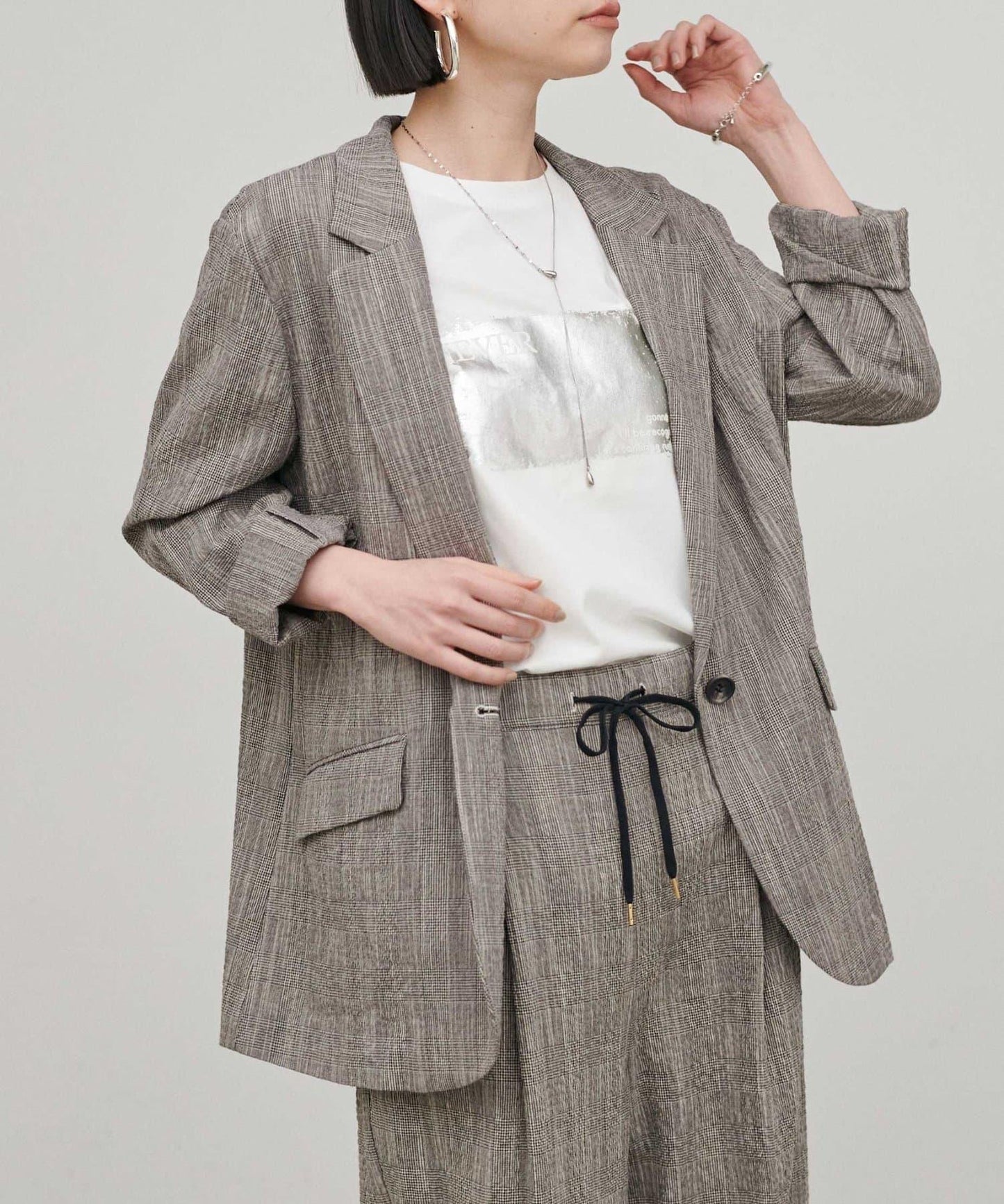 凹凸紗節面料夾克