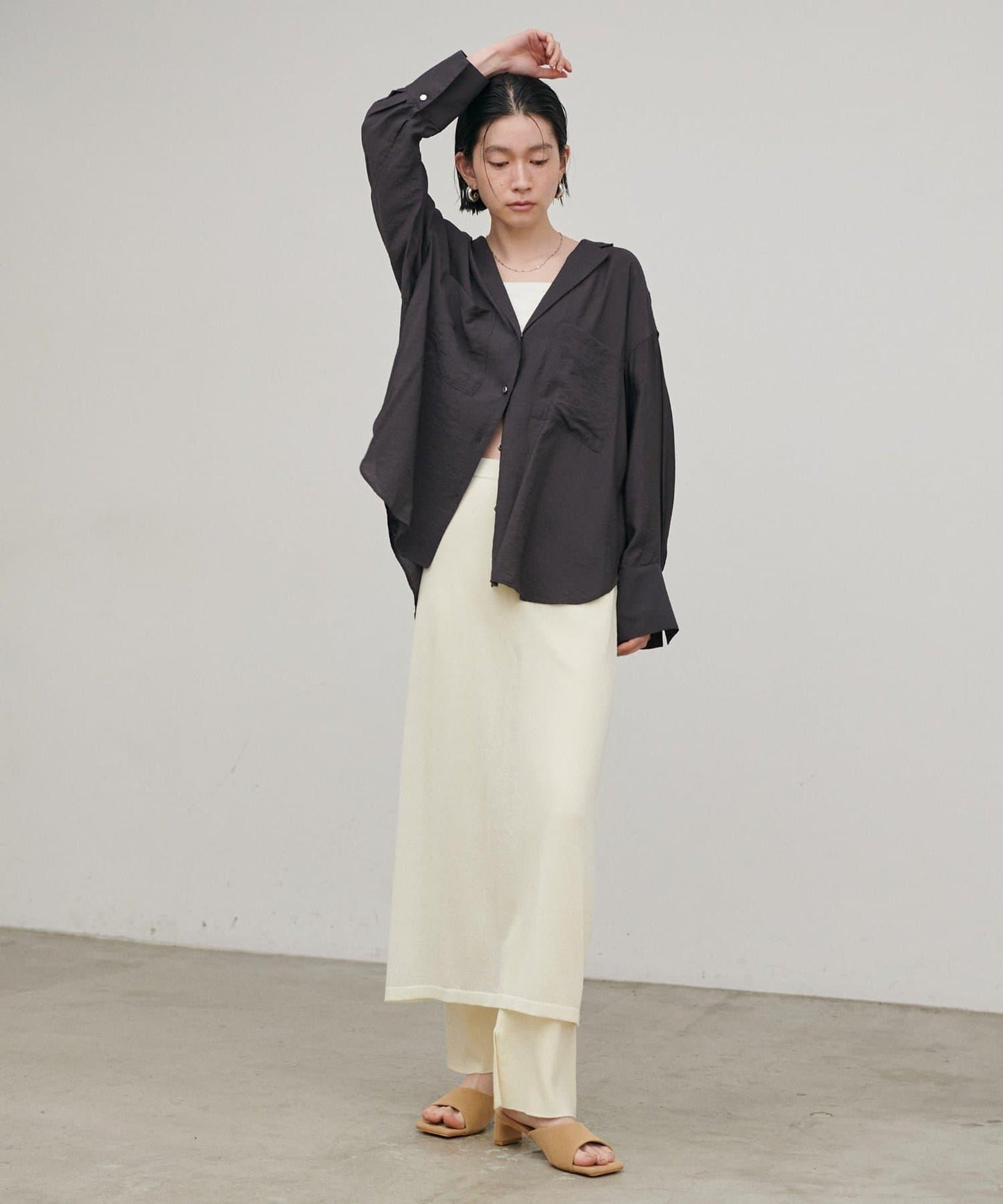 垂墜質感 雙口袋設計 垂墜襯衫