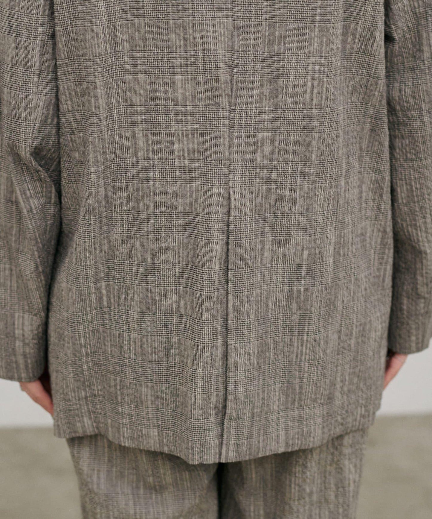 凹凸紗節面料夾克