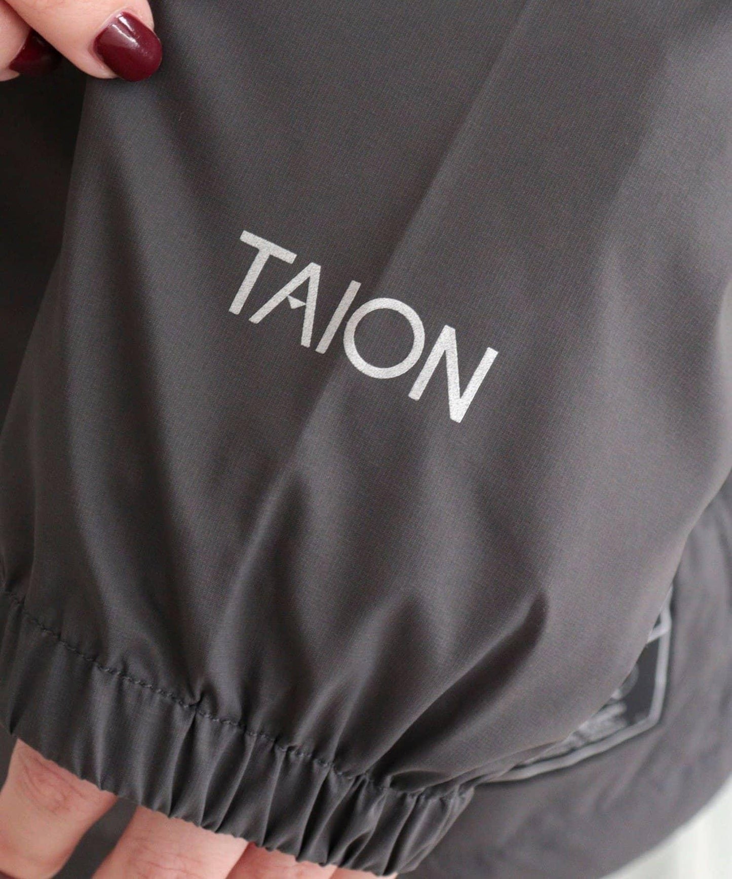 TAION/タイオン BASIC SPORTS W-ZIP LIGHT PK 輕量運動雙拉鍊連帽外套