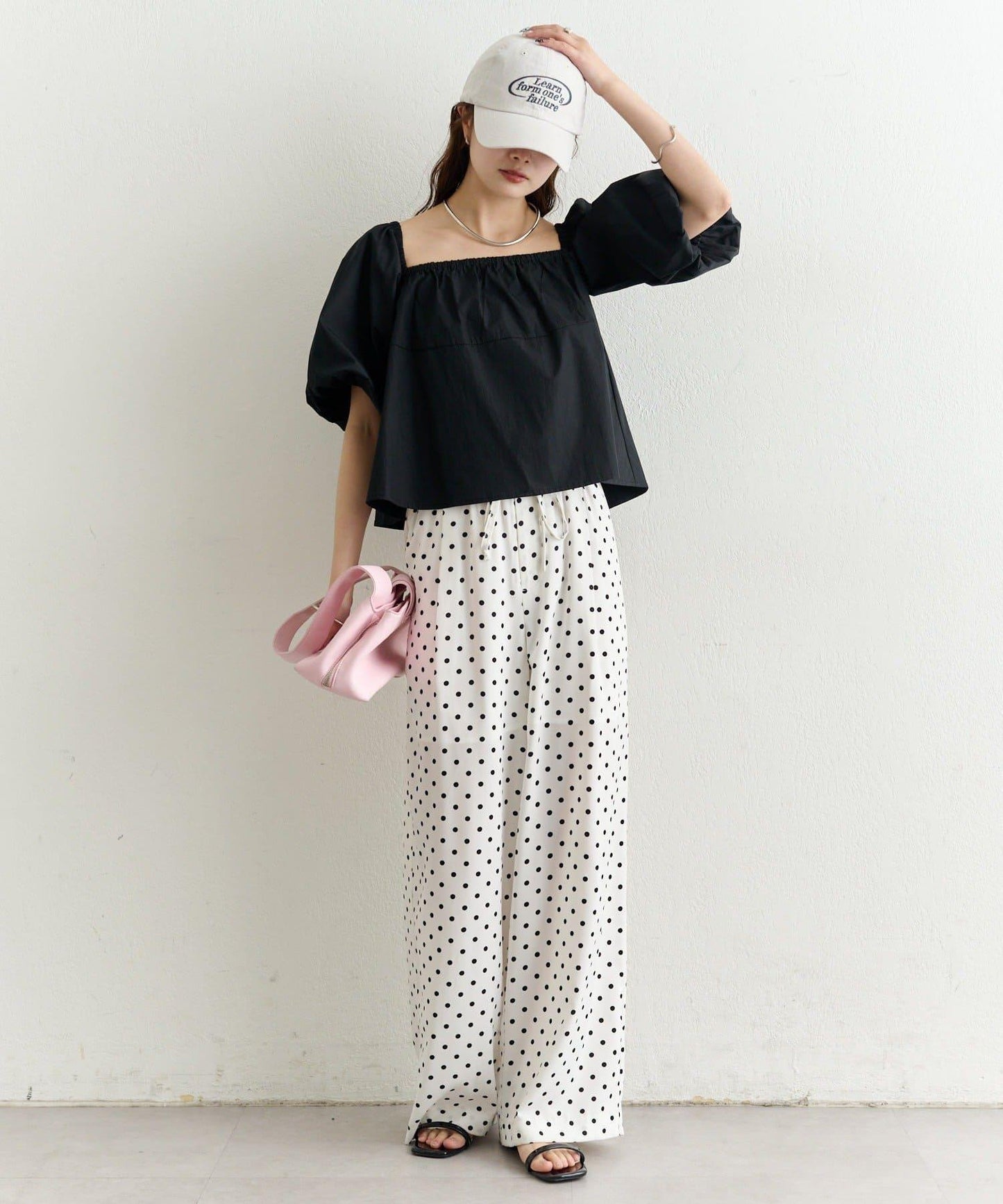 一字肩泡泡袖襯衫