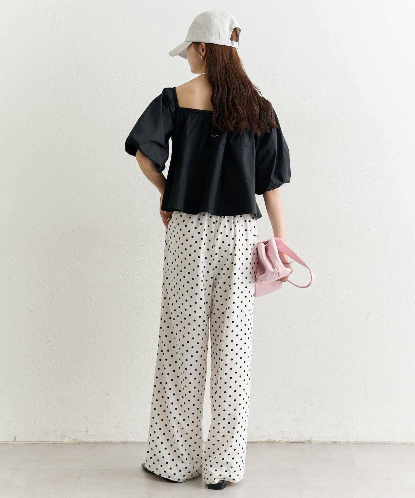 一字肩泡泡袖襯衫