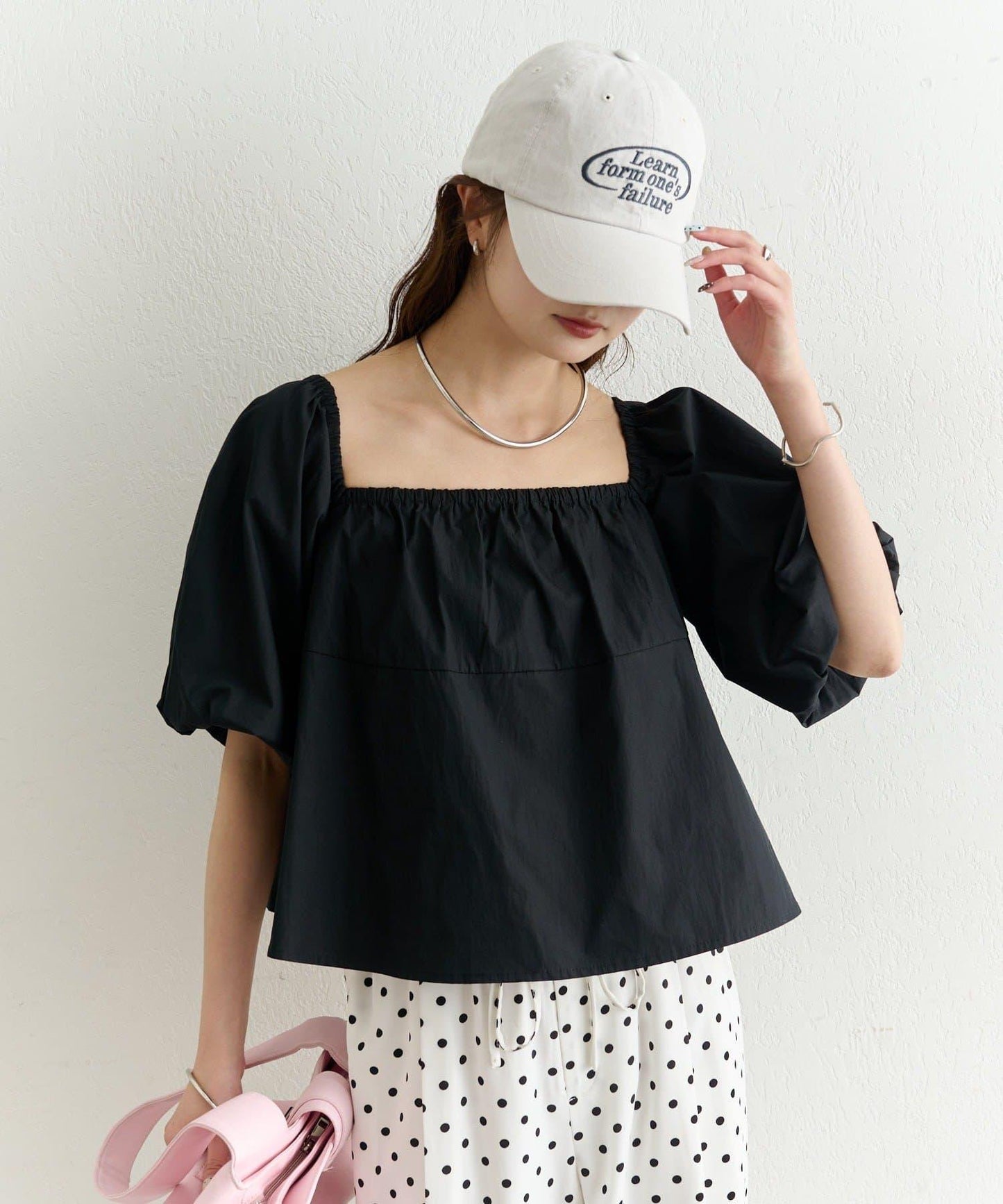 一字肩泡泡袖襯衫