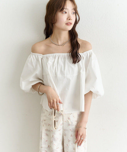 一字肩泡泡袖襯衫