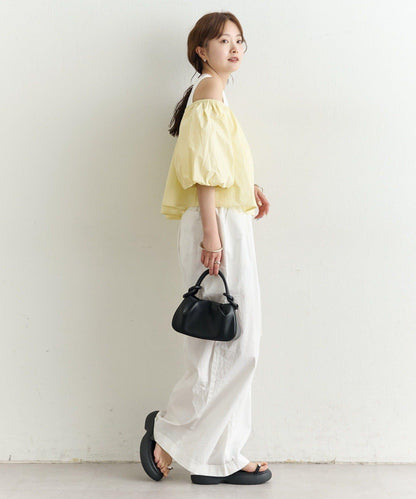 一字肩泡泡袖襯衫