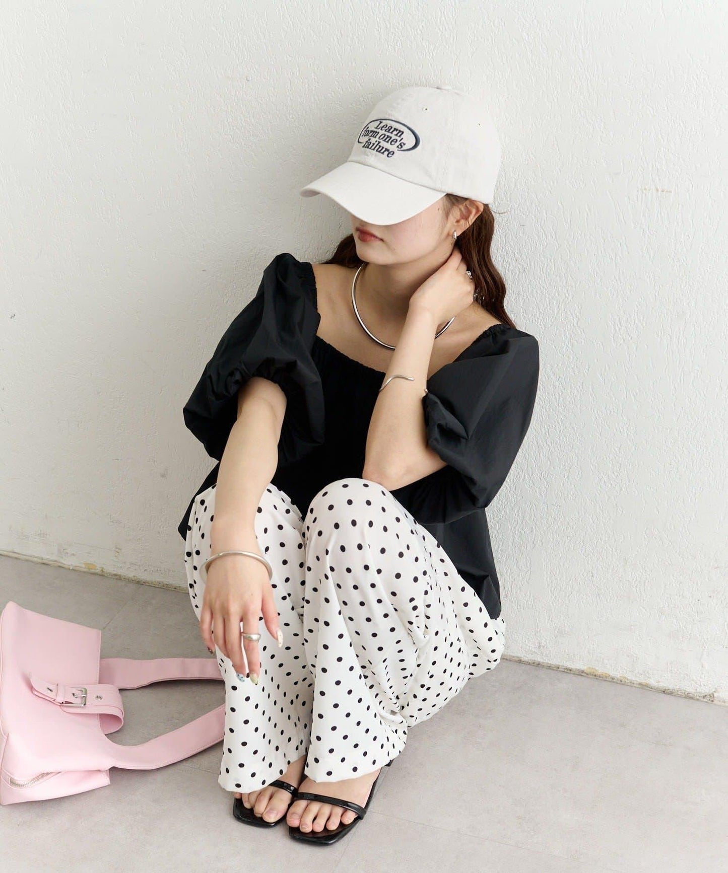 一字肩泡泡袖襯衫