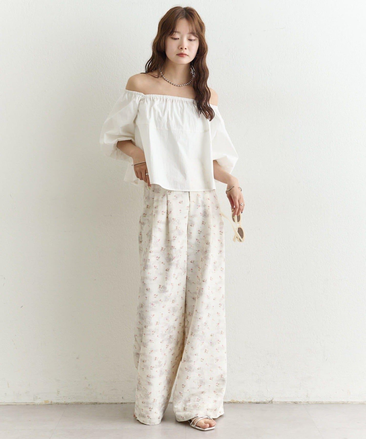 一字肩泡泡袖襯衫