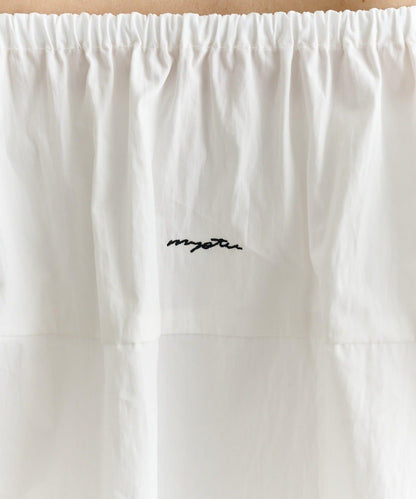 一字肩泡泡袖襯衫