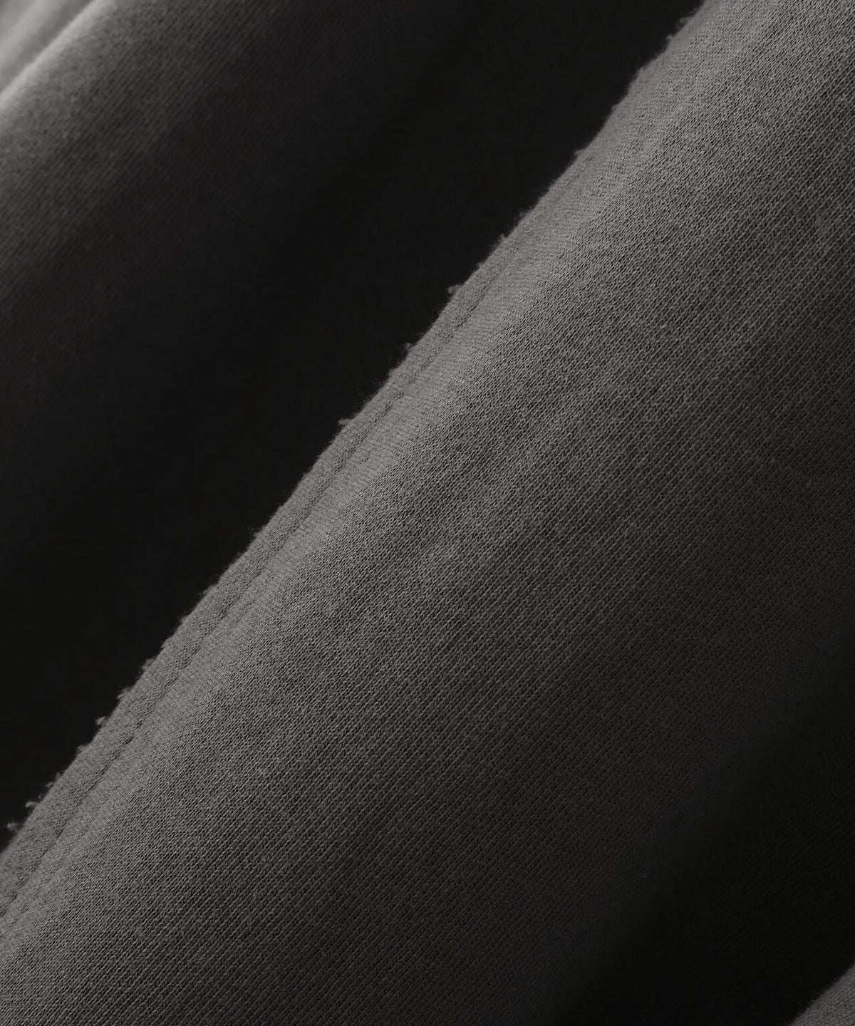 172878870