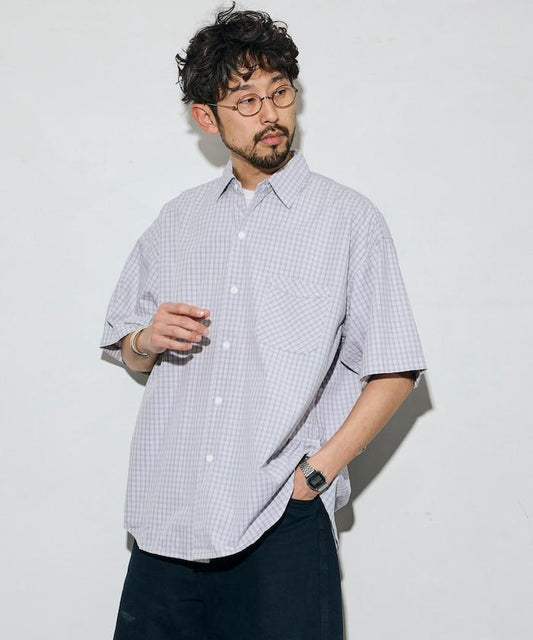 寬鬆版型 條紋拼接設計 府綢面料 短袖襯衫