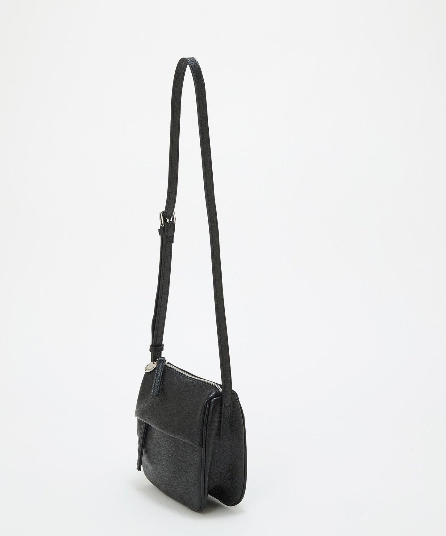 168713681