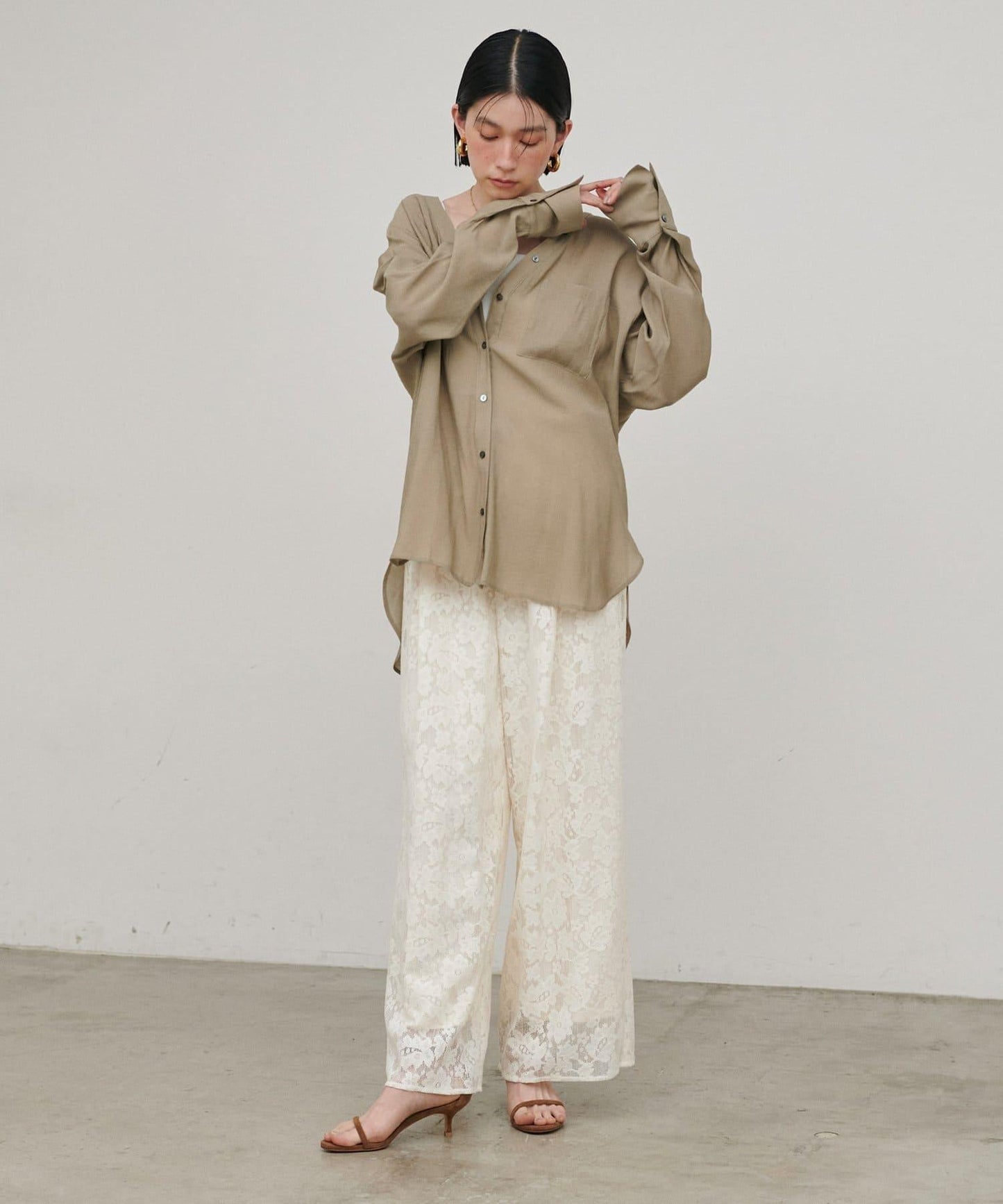 2WAY V領開襟設計 襯衫