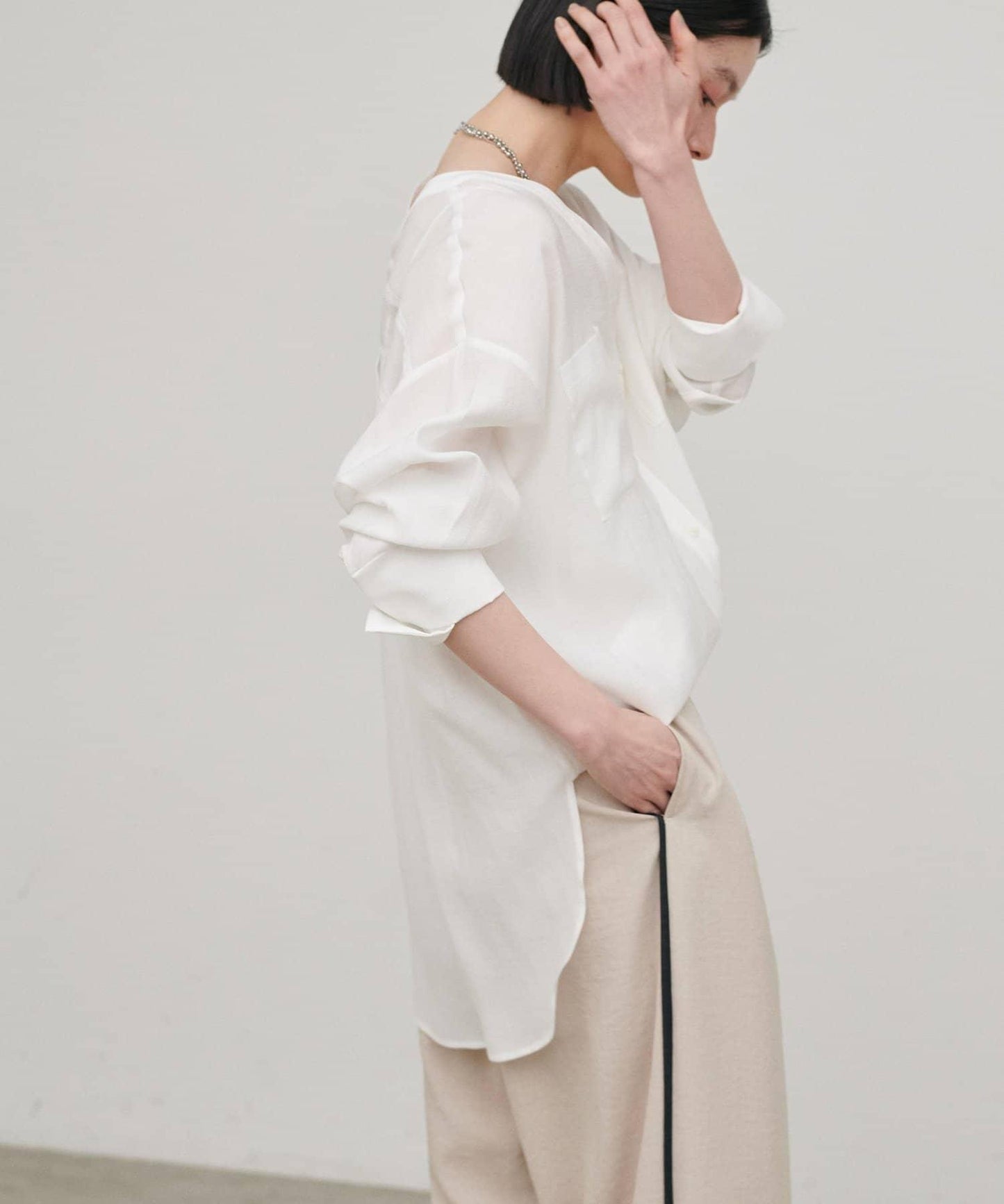 2WAY V領開襟設計 襯衫