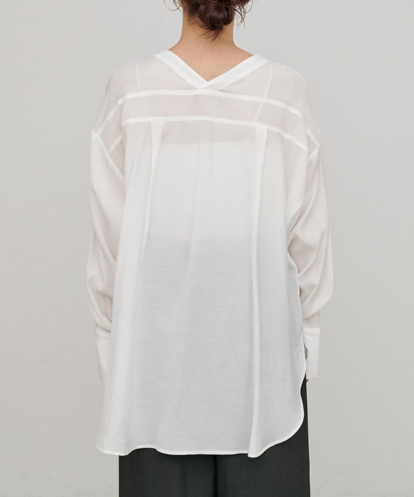 2WAY V領開襟設計 襯衫