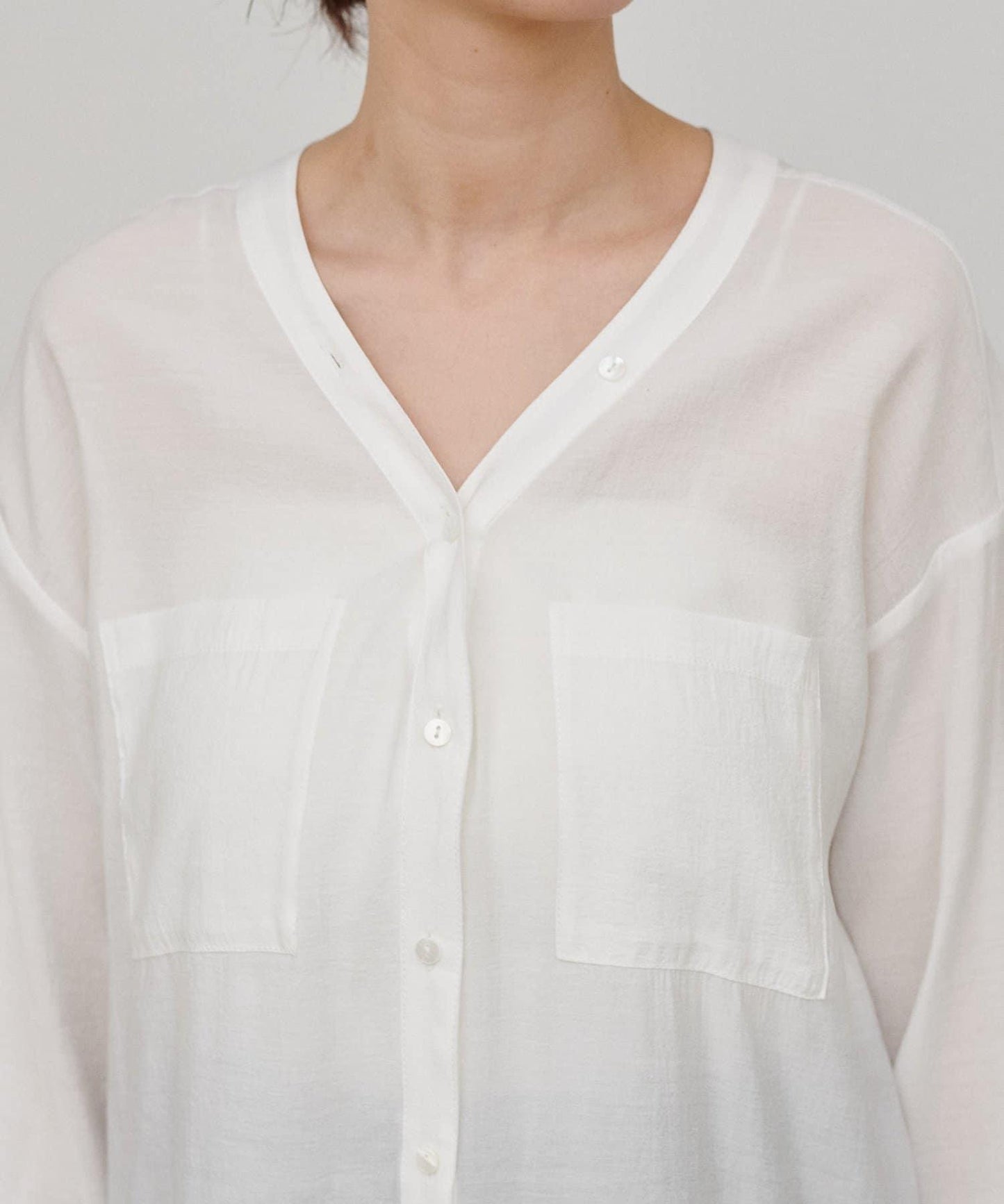 2WAY V領開襟設計 襯衫