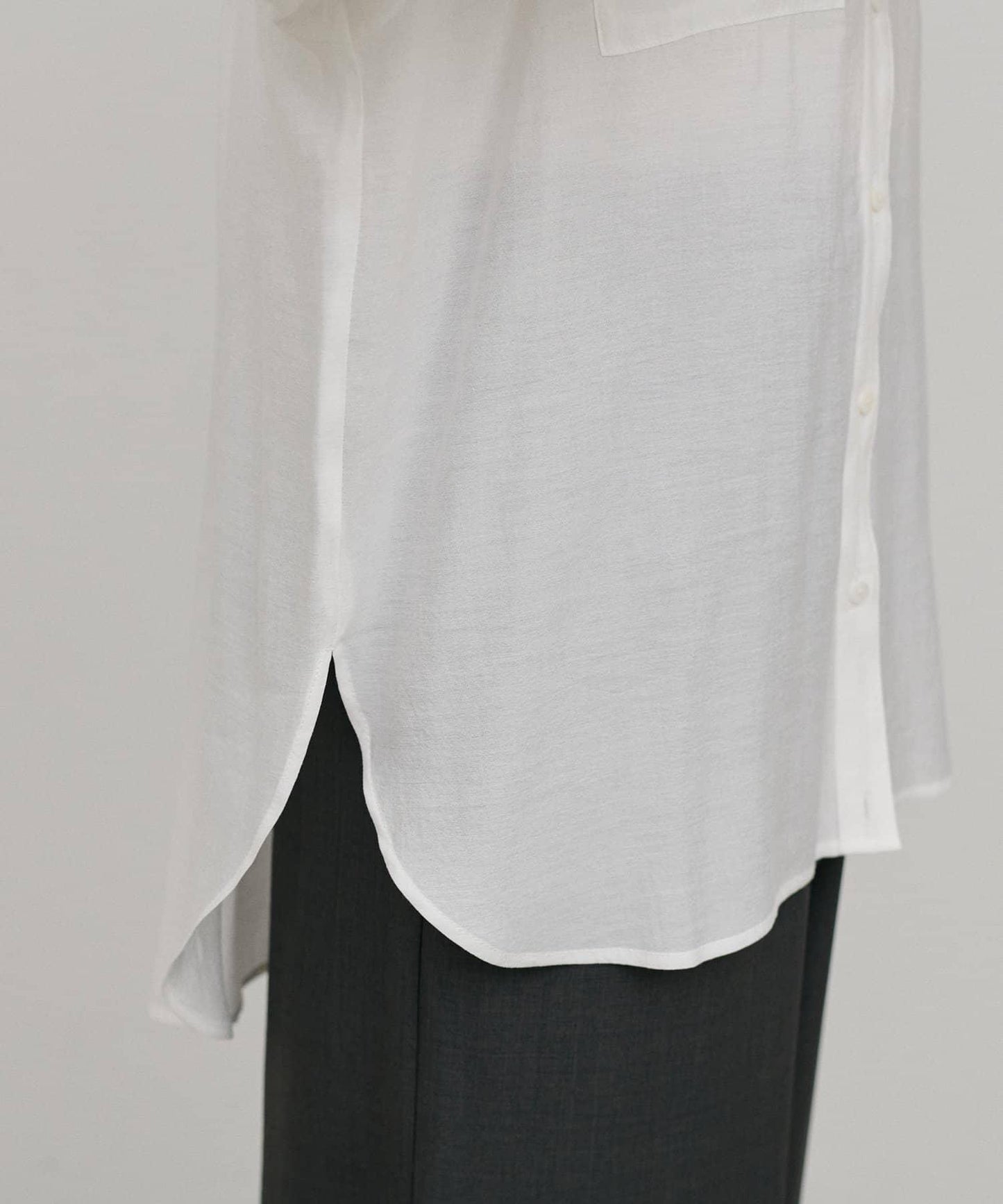 2WAY V領開襟設計 襯衫