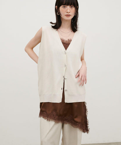 再生聚酯質感紐扣背心（線上）