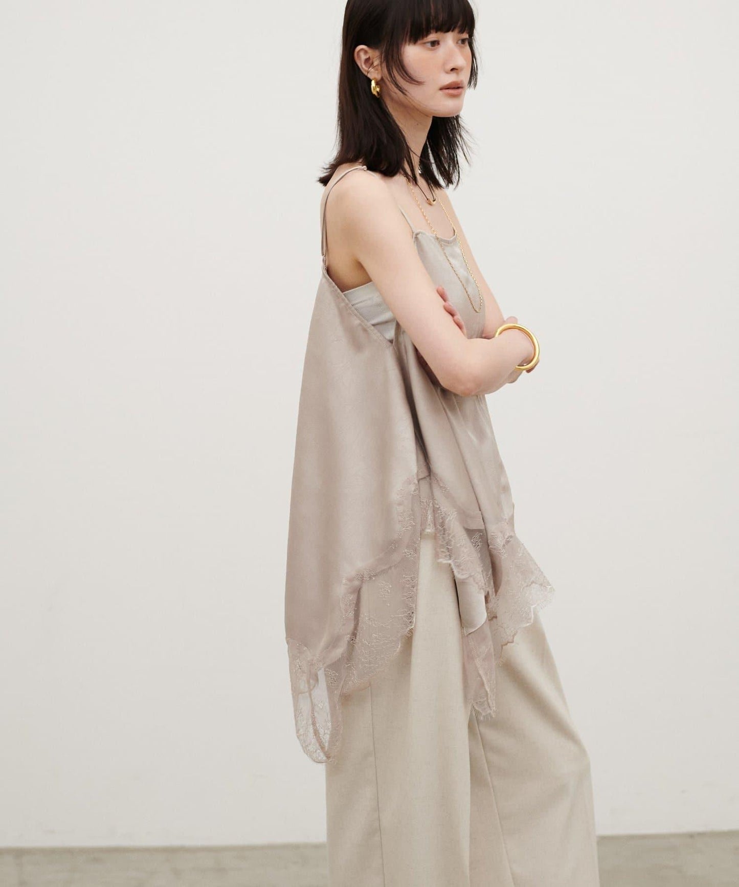 皺感緞面 前後兩穿 吊帶上衣