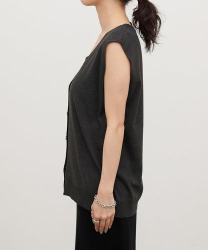 再生聚酯質感紐扣背心（線上）
