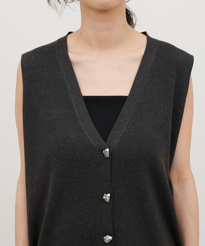 再生聚酯質感紐扣背心（線上）