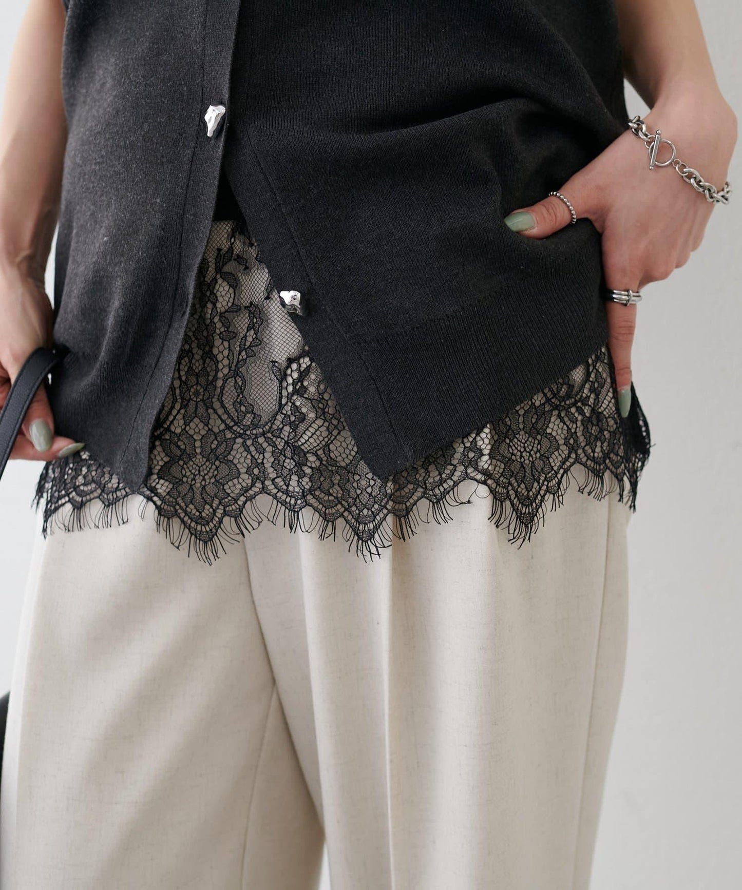 帶杯 蕾絲疊搭 吊帶背心