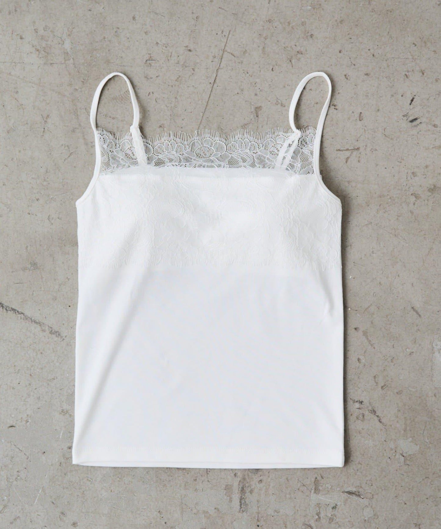 earthy_ 蕾絲帶杯吊帶背心