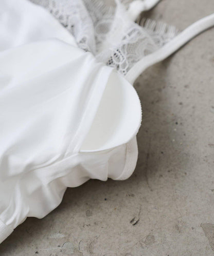 earthy_ 蕾絲帶杯吊帶背心