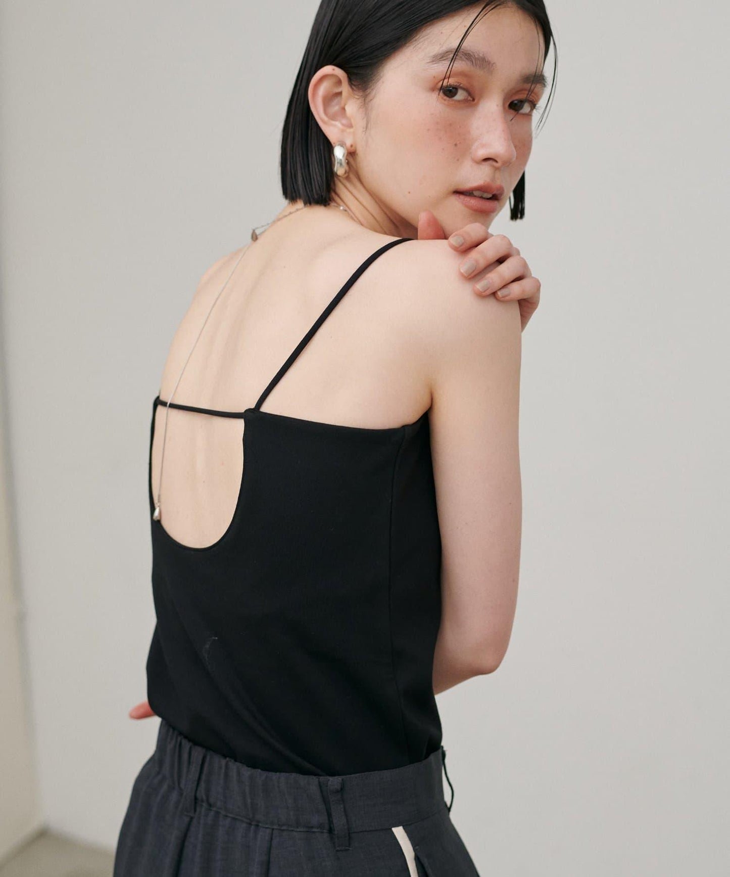 帶胸墊 後背開口 彈力Ponte面料 吊帶上衣