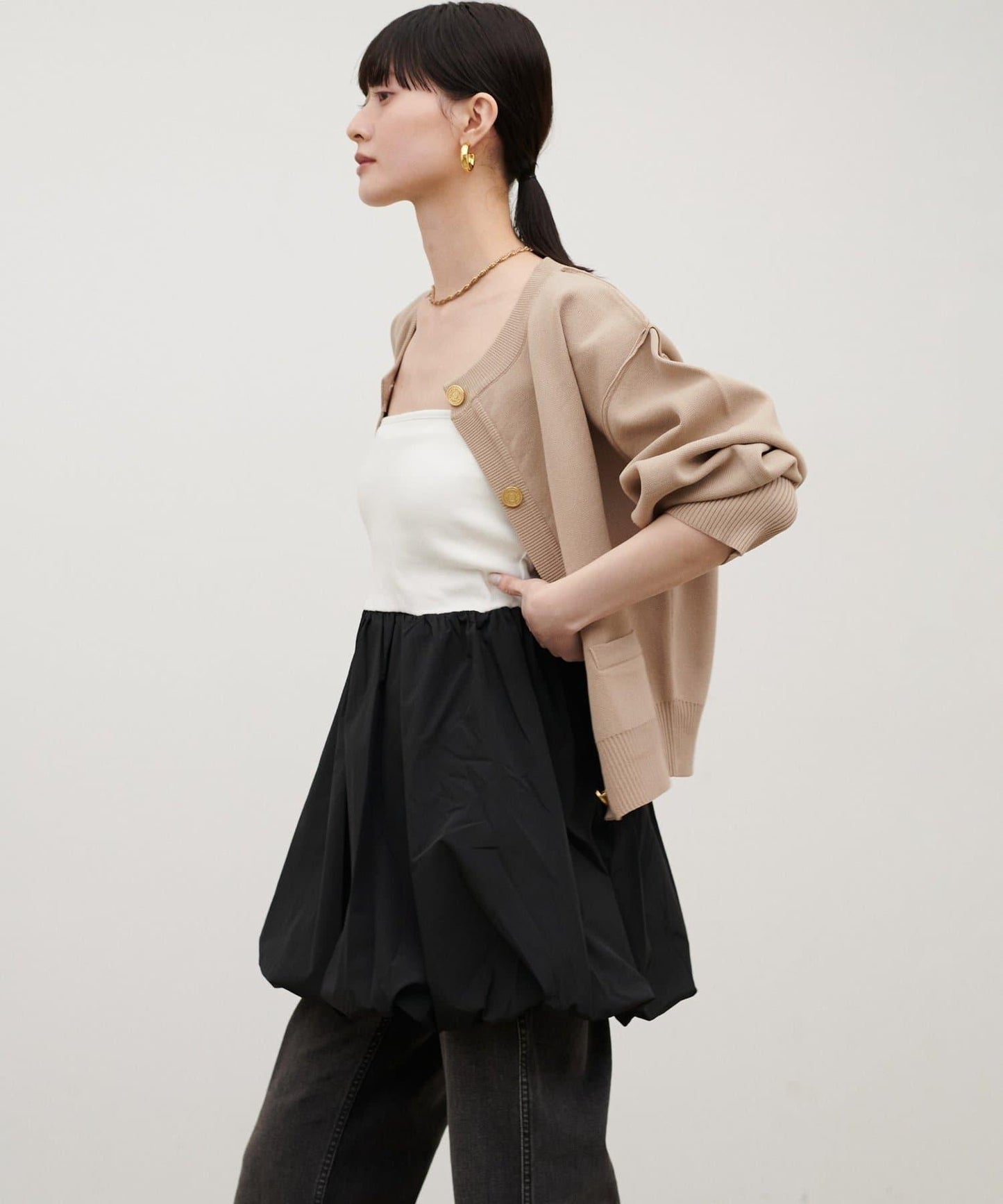 內置胸杯拼接泡泡廓形吊帶背心