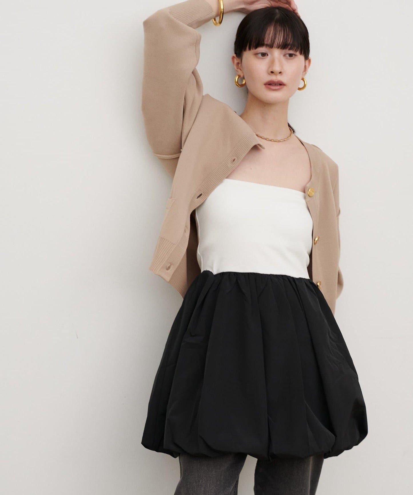 內置胸杯拼接泡泡廓形吊帶背心