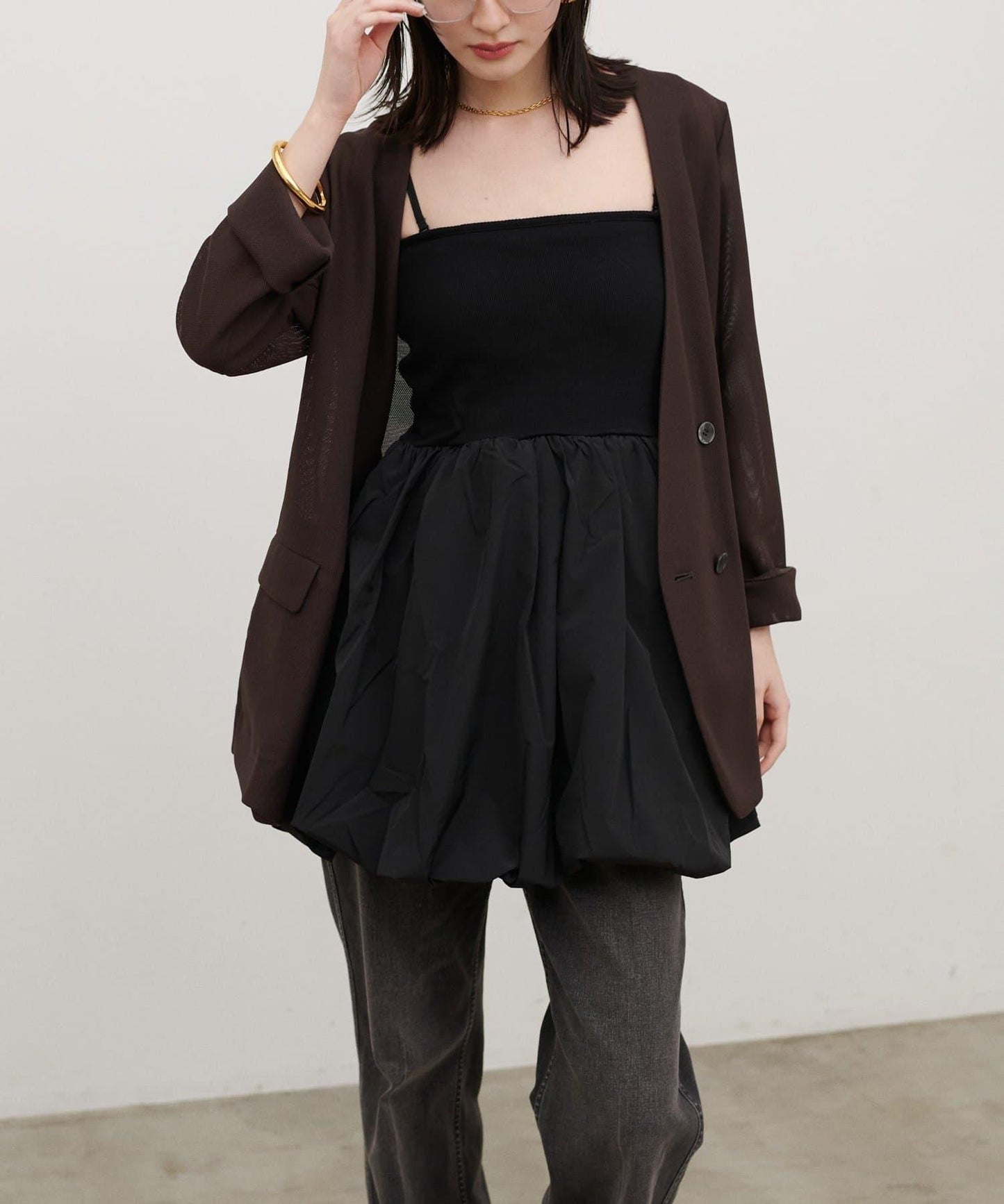 內置胸杯拼接泡泡廓形吊帶背心