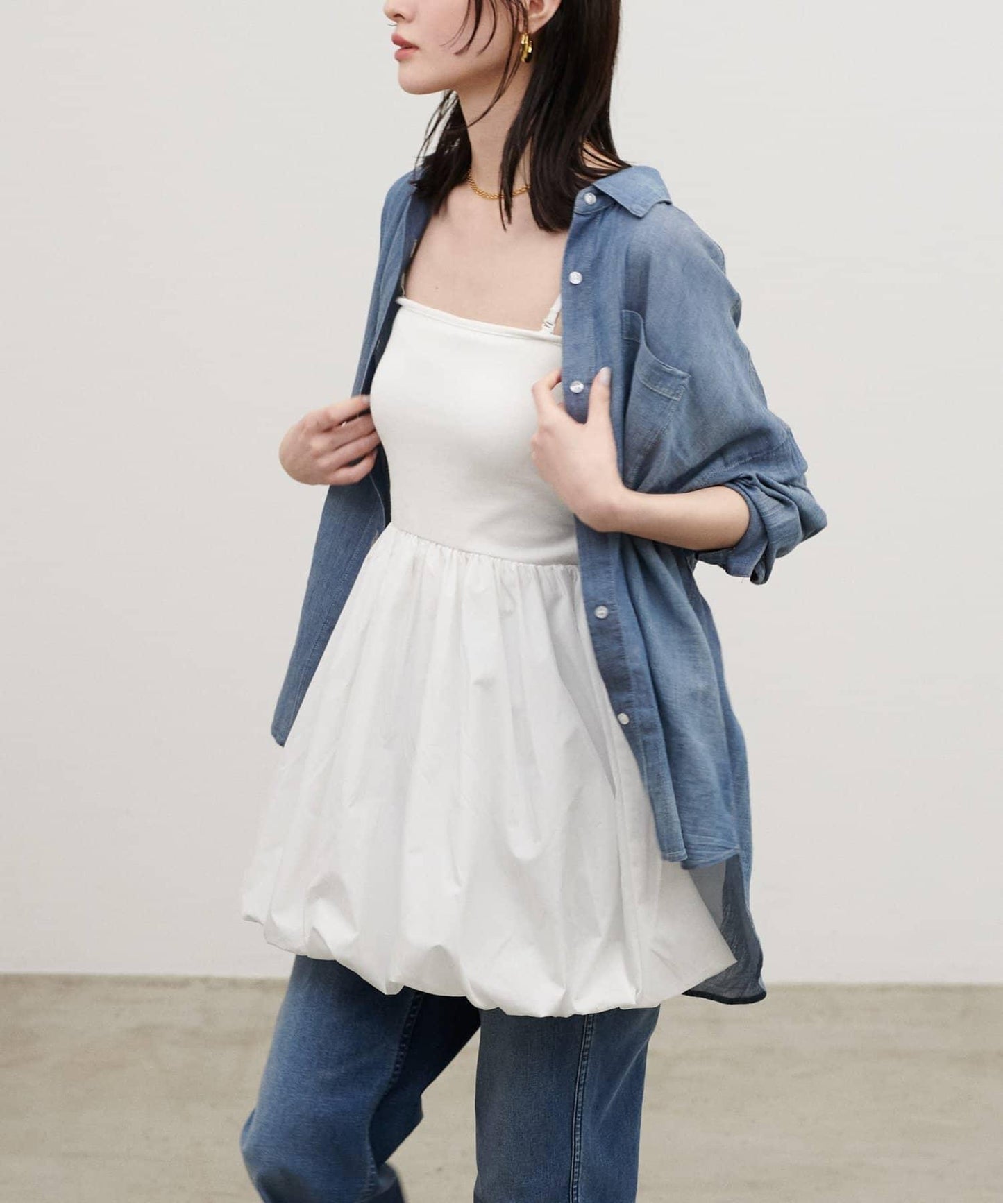 內置胸杯拼接泡泡廓形吊帶背心