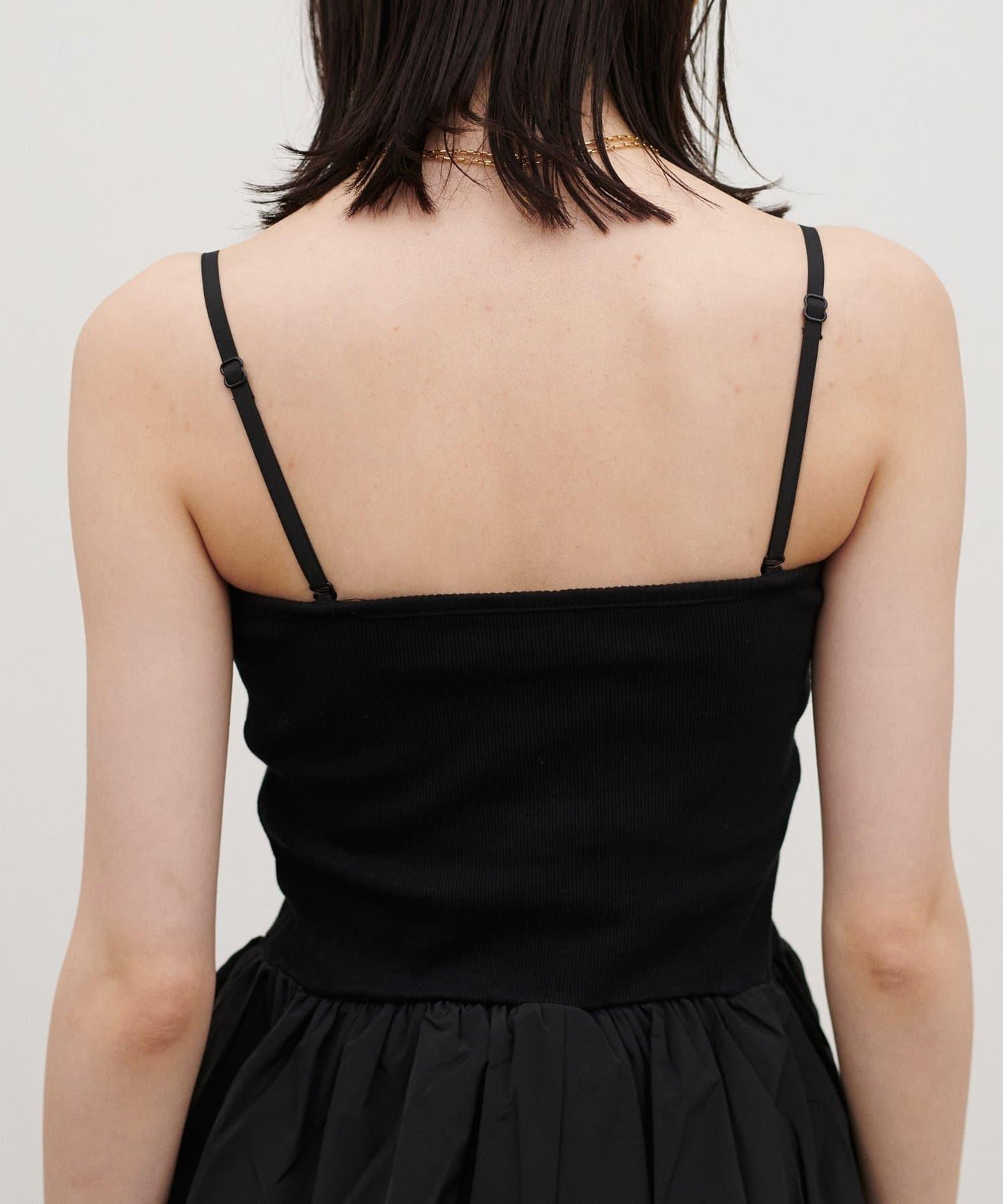 內置胸杯拼接泡泡廓形吊帶背心