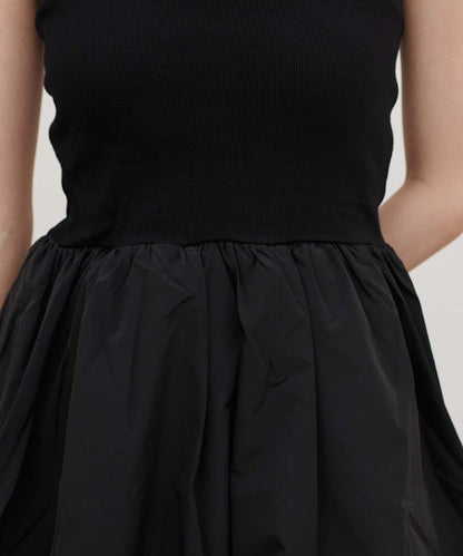 內置胸杯拼接泡泡廓形吊帶背心