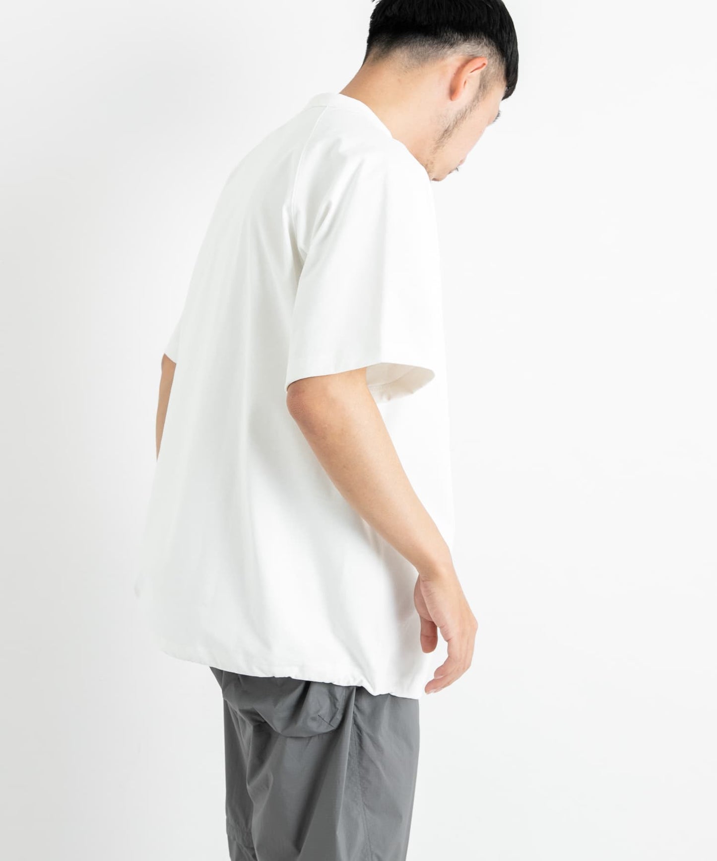 120990496