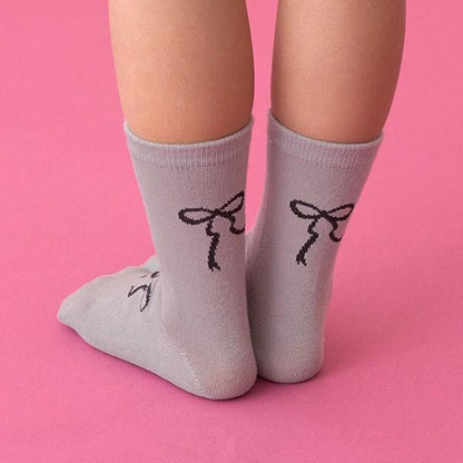 162937637