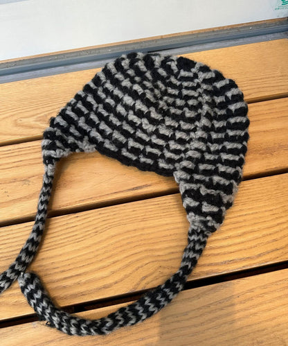 102883688