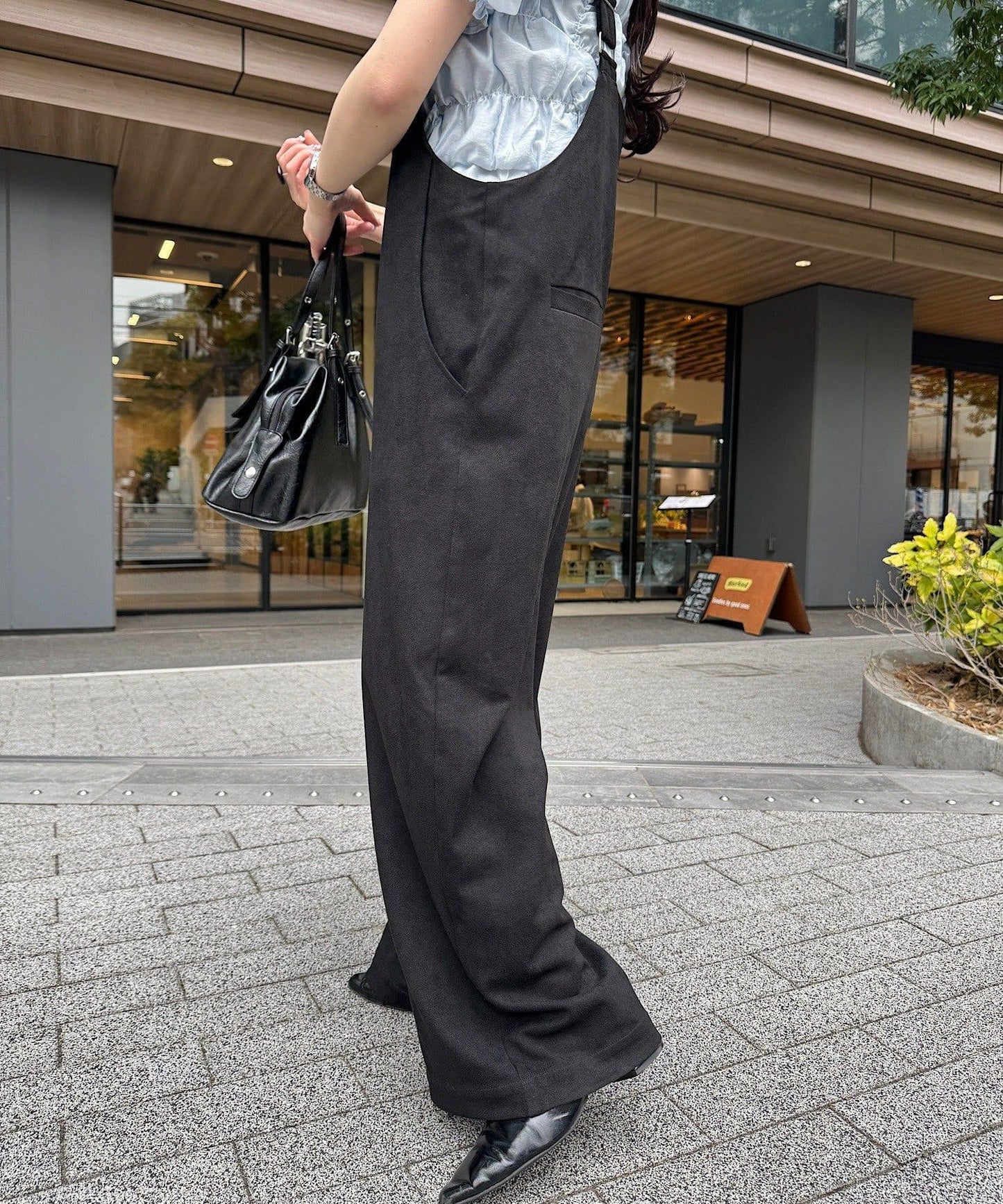 170286409