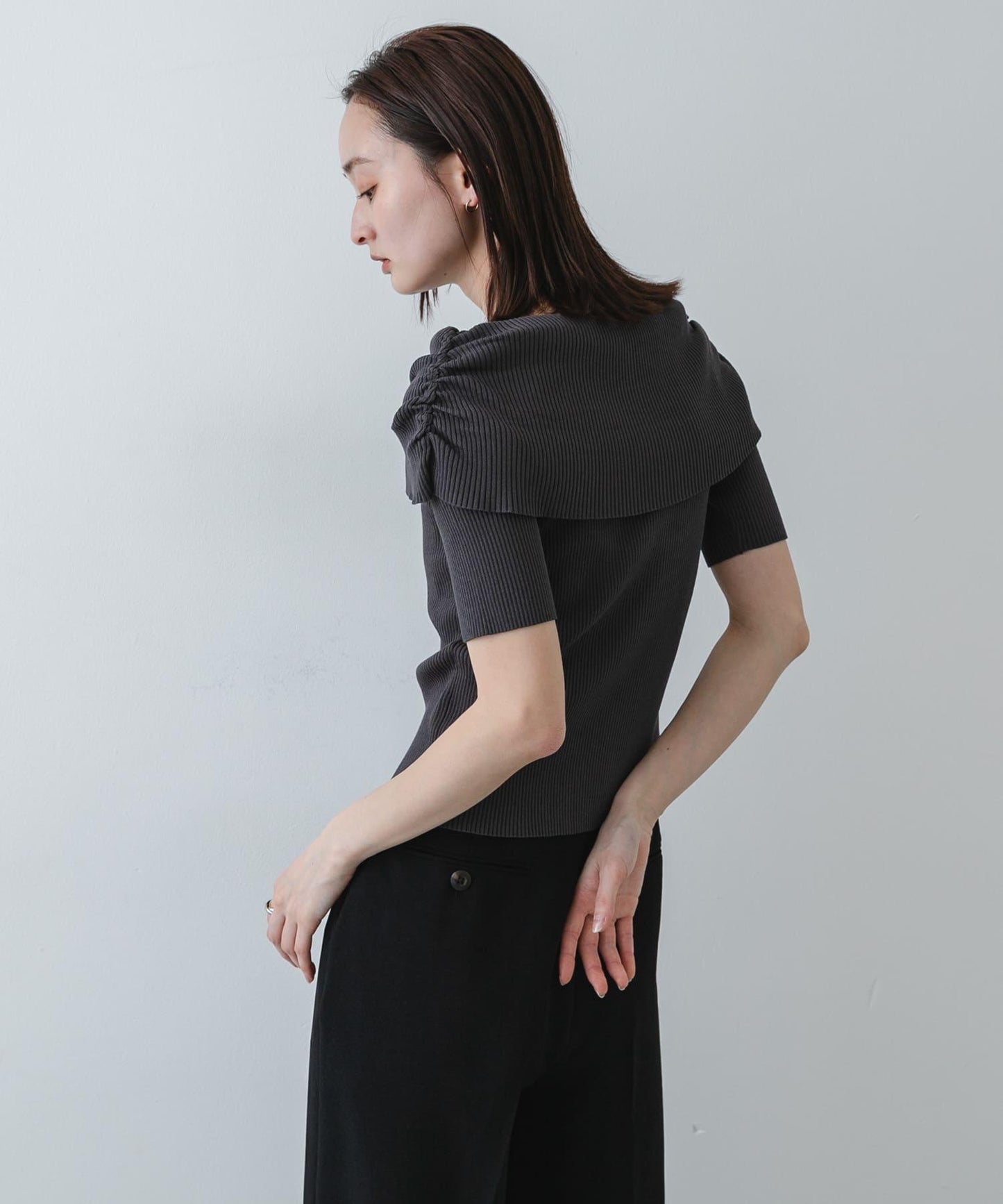 289724415