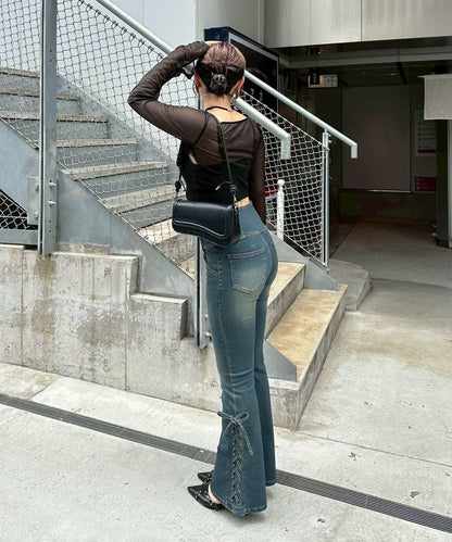 163051197