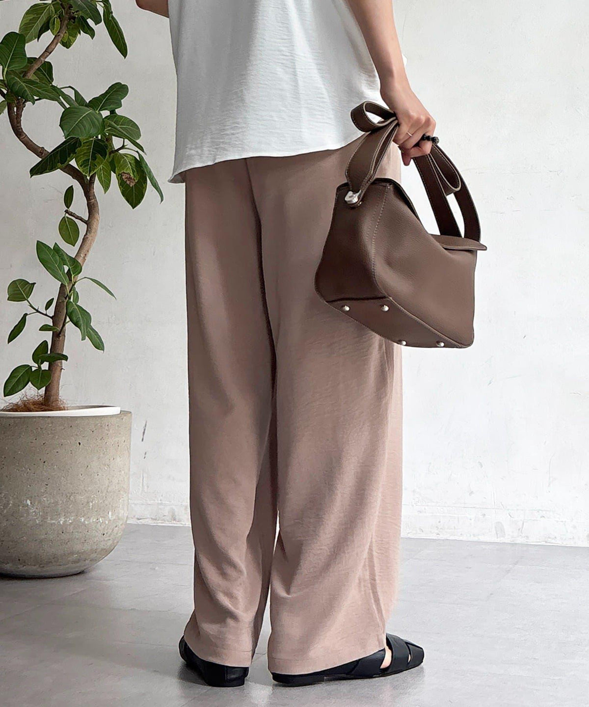 172980610